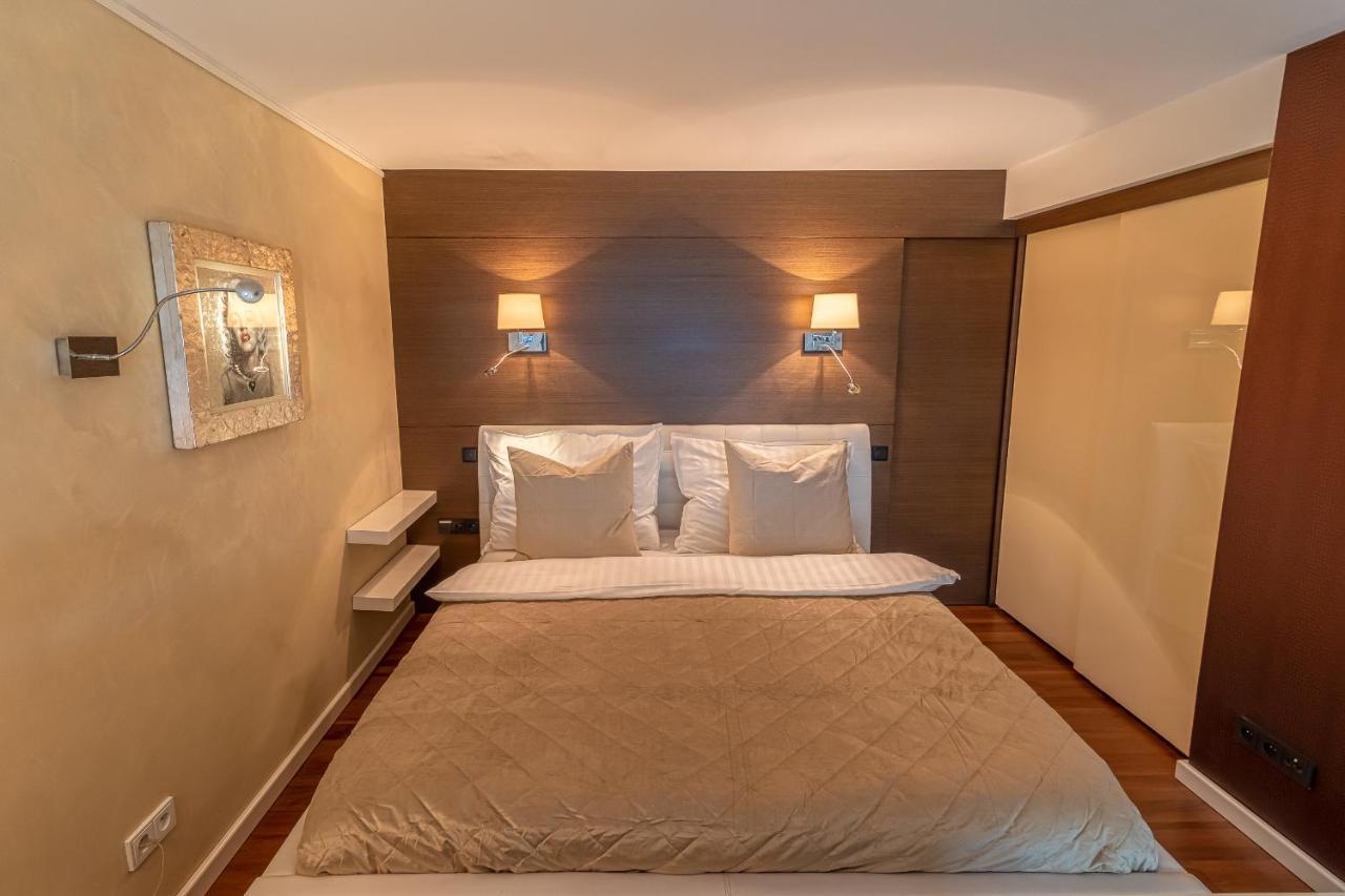 Luxury With Danube River View Bratislava Exteriör bild